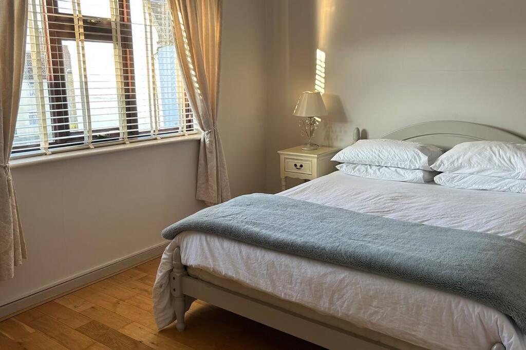 Cosy 2 Bed, Home From Home Haddenham  外观 照片